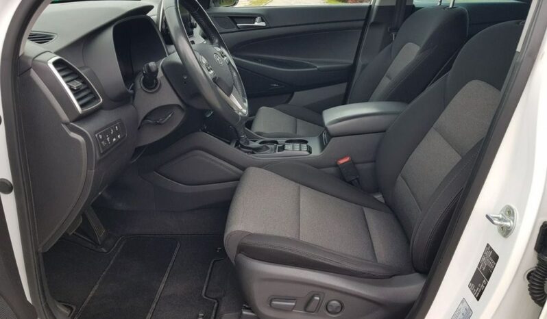 Hyundai Tucson | FWD (przód) | Automatyczna | 136 KM | Biały full