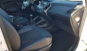 Hyundai ix35 | 4×4 (doł. automatycznie) | Manualna | 136 KM | Biały full