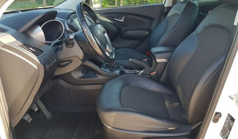 Hyundai ix35 | 4×4 (doł. automatycznie) | Manualna | 136 KM | Biały full