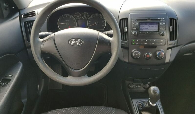 Hyundai i30 | FWD (przód) | Manualna | 109 KM | Czarny full