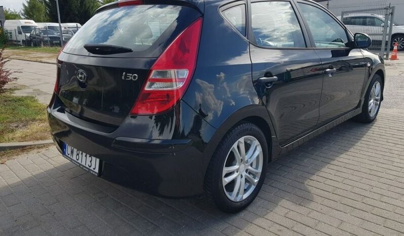 Hyundai i30 | FWD (przód) | Manualna | 109 KM | Czarny full