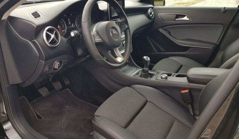 Mercedes-Benz Klasa A | FWD (przód) | Manualna | 102 KM | Czarny full