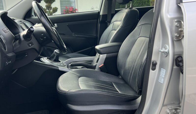 Kia   Sportage    116 KM    Manualna    FWD (przód)    Szary full