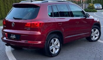 Volkswagen   Tiguan    140 KM    Automatyczna    4×4 (stały)    Bordowy full