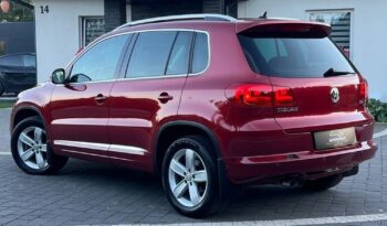 Volkswagen   Tiguan    140 KM    Automatyczna    4×4 (stały)    Bordowy full