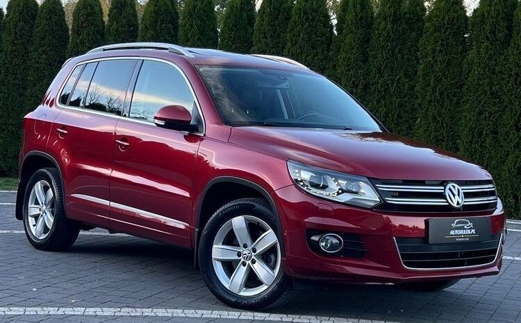 Volkswagen   Tiguan    140 KM    Automatyczna    4×4 (stały)    Bordowy full