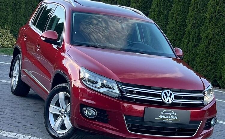 Volkswagen   Tiguan    140 KM    Automatyczna    4×4 (stały)    Bordowy full