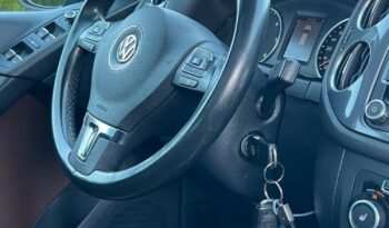 Volkswagen   Tiguan    140 KM    Automatyczna    4×4 (stały)    Bordowy full
