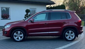 Volkswagen   Tiguan    140 KM    Automatyczna    4×4 (stały)    Bordowy full