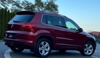 Volkswagen   Tiguan    140 KM    Automatyczna    4×4 (stały)    Bordowy full