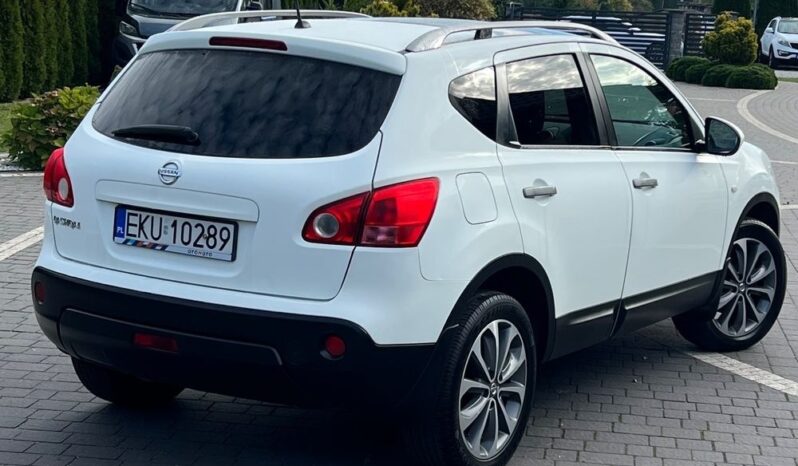 Nissan   Qashqai    141 KM    Manualna    FWD (przód)    Biały full