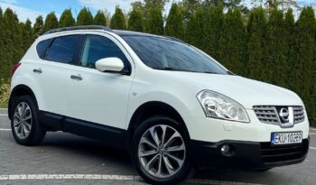 Nissan   Qashqai    141 KM    Manualna    FWD (przód)    Biały full