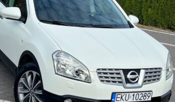 Nissan   Qashqai    141 KM    Manualna    FWD (przód)    Biały full