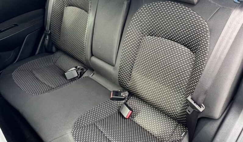 Nissan   Qashqai    141 KM    Manualna    FWD (przód)    Biały full