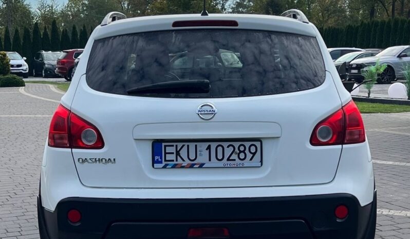 Nissan   Qashqai    141 KM    Manualna    FWD (przód)    Biały full