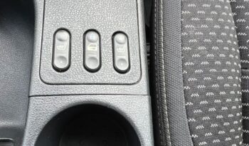 Nissan   Qashqai    141 KM    Manualna    FWD (przód)    Biały full