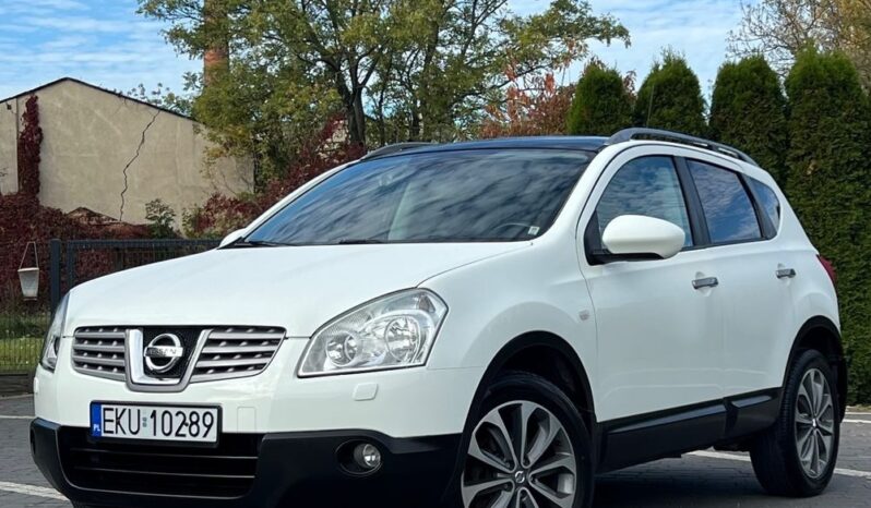 Nissan   Qashqai    141 KM    Manualna    FWD (przód)    Biały full