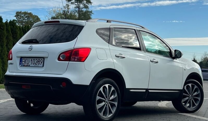 Nissan   Qashqai    141 KM    Manualna    FWD (przód)    Biały full