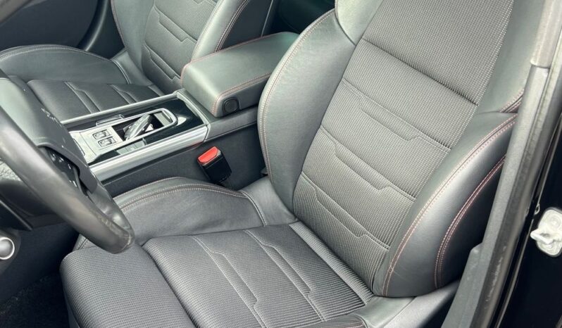 Peugeot   508    180 KM    Automatyczna    FWD (przód)    Czarny full