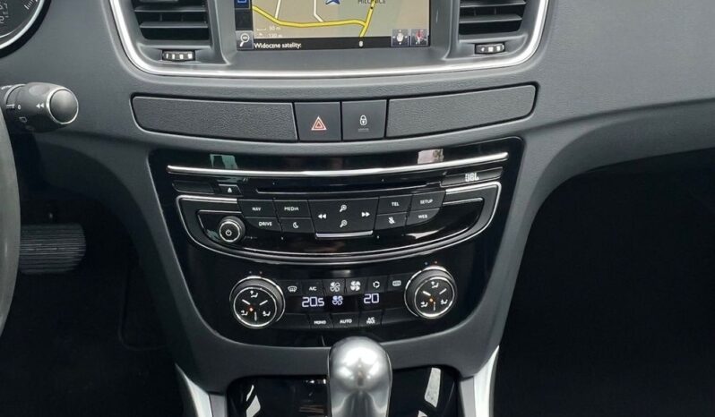 Peugeot   508    180 KM    Automatyczna    FWD (przód)    Czarny full