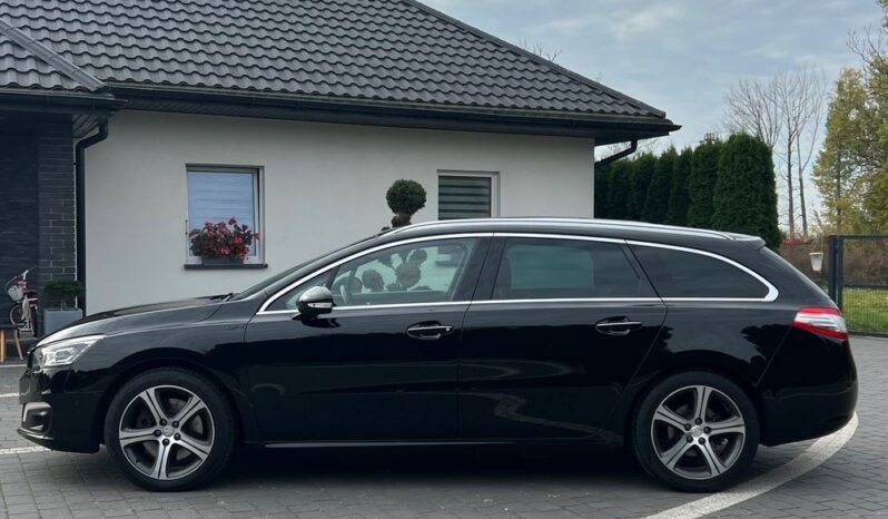 Peugeot   508    180 KM    Automatyczna    FWD (przód)    Czarny full