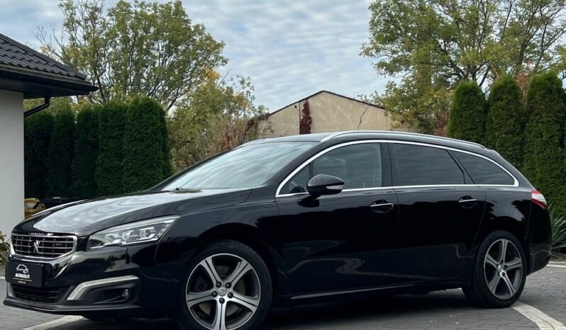 Peugeot   508    180 KM    Automatyczna    FWD (przód)    Czarny full