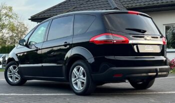 Ford   S-Max    140 KM    Manualna    FWD (przód)    Czarny full
