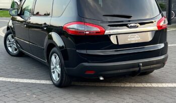 Ford   S-Max    140 KM    Manualna    FWD (przód)    Czarny full