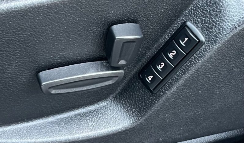 Ford   S-Max    140 KM    Manualna    FWD (przód)    Czarny full
