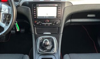 Ford   S-Max    140 KM    Manualna    FWD (przód)    Czarny full