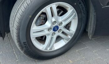 Ford   S-Max    140 KM    Manualna    FWD (przód)    Czarny full