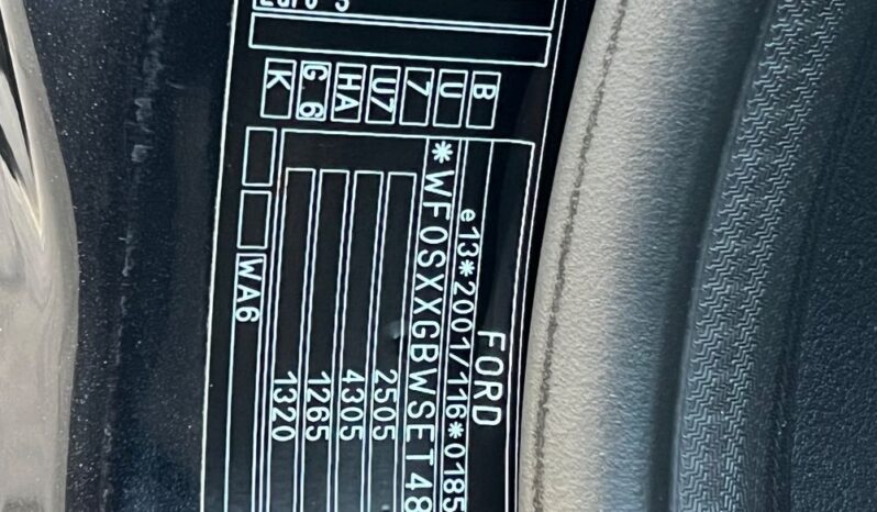 Ford   S-Max    140 KM    Manualna    FWD (przód)    Czarny full