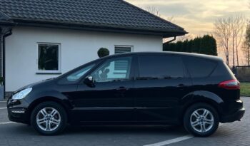 Ford   S-Max    140 KM    Manualna    FWD (przód)    Czarny full