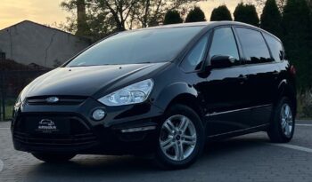 Ford   S-Max    140 KM    Manualna    FWD (przód)    Czarny full