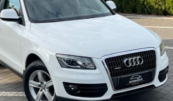 Audi   Q5    170 KM    Manualna    4×4 (stały)    Biały full