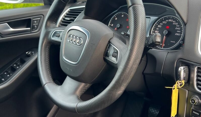Audi   Q5    170 KM    Manualna    4×4 (stały)    Biały full