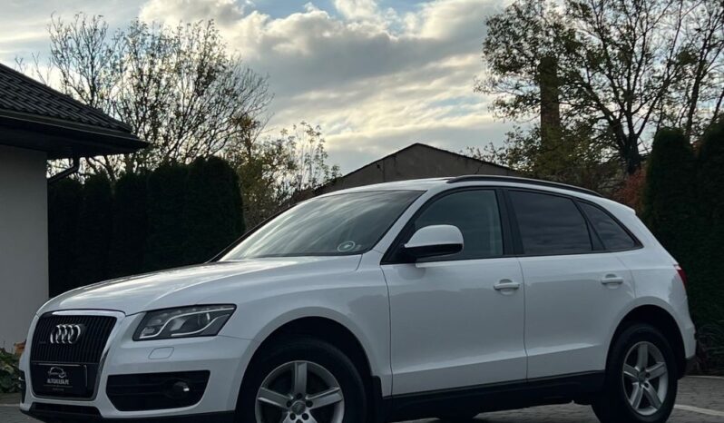 Audi   Q5    170 KM    Manualna    4×4 (stały)    Biały full