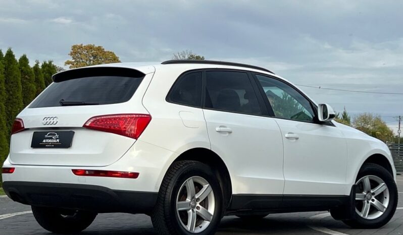 Audi   Q5    170 KM    Manualna    4×4 (stały)    Biały full