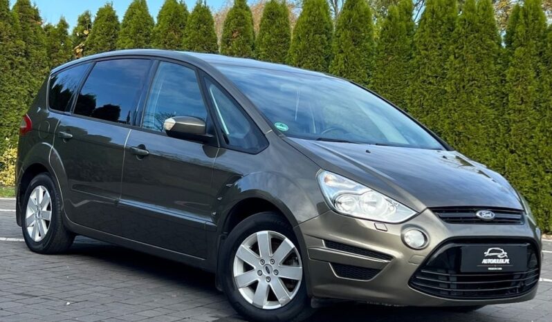 Ford   S-Max    145 KM    Manualna    FWD (przód)    Inny kolor full