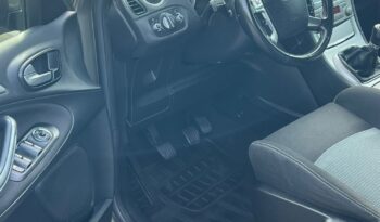 Ford   S-Max    145 KM    Manualna    FWD (przód)    Inny kolor full