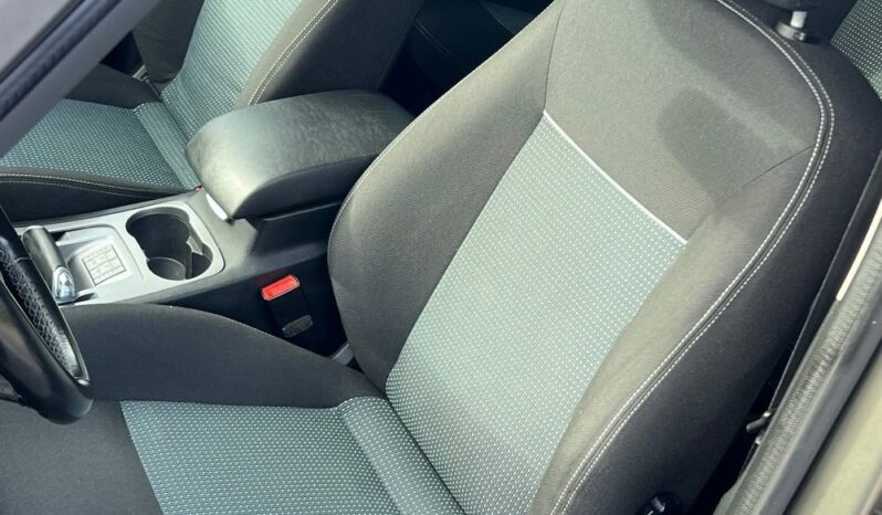 Ford   S-Max    145 KM    Manualna    FWD (przód)    Inny kolor full