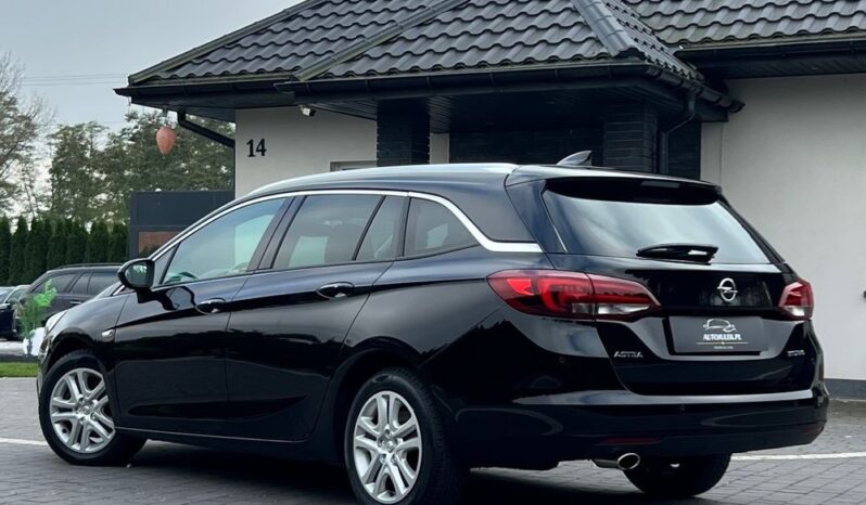 Opel   Astra    160 KM    Manualna    FWD (przód)    Czarny full