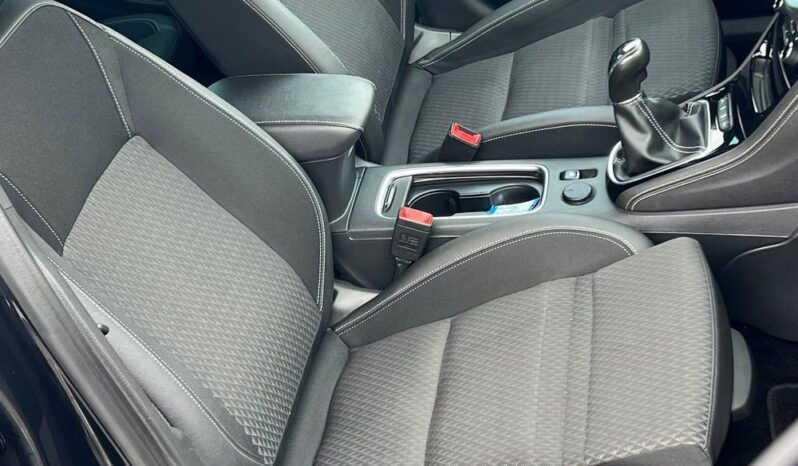 Opel   Astra    160 KM    Manualna    FWD (przód)    Czarny full