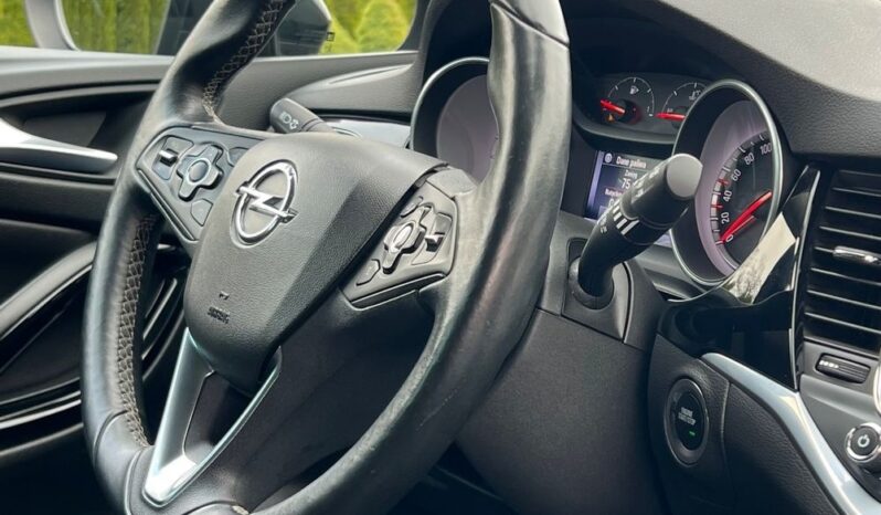 Opel   Astra    160 KM    Manualna    FWD (przód)    Czarny full