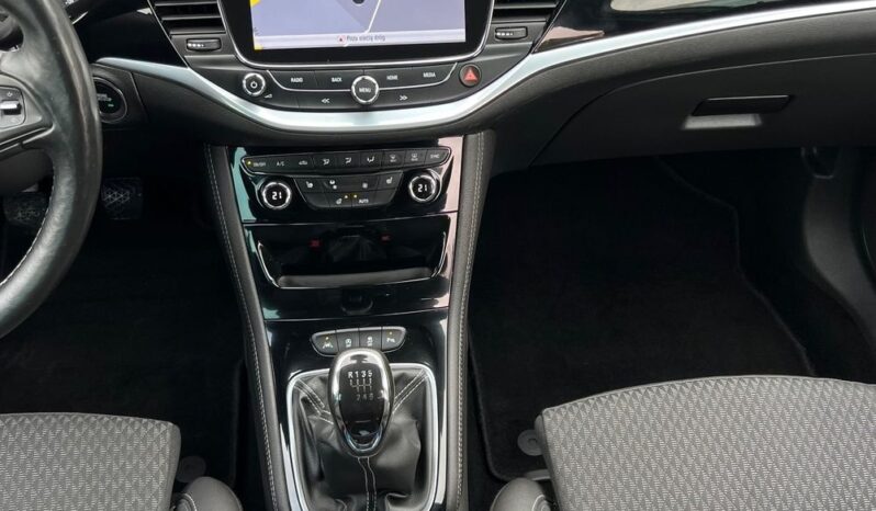 Opel   Astra    160 KM    Manualna    FWD (przód)    Czarny full