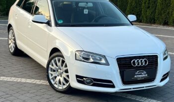 Audi   A3 Sportback    105 KM    Manualna    FWD (przód)    Biały full