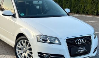Audi   A3 Sportback    105 KM    Manualna    FWD (przód)    Biały full