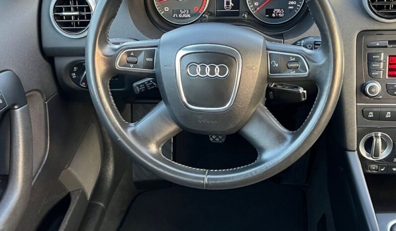 Audi   A3 Sportback    105 KM    Manualna    FWD (przód)    Biały full