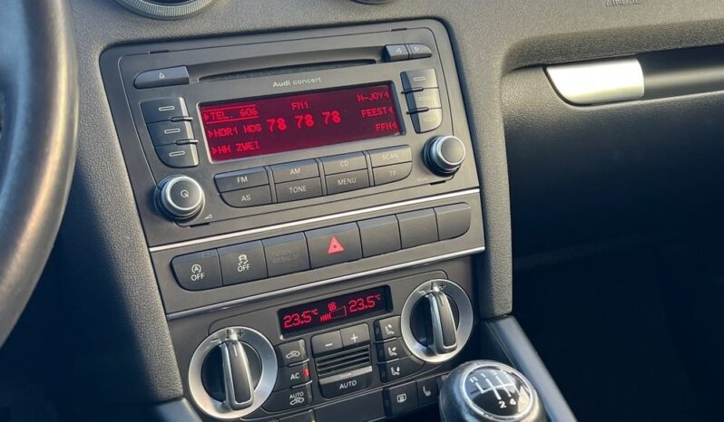 Audi   A3 Sportback    105 KM    Manualna    FWD (przód)    Biały full