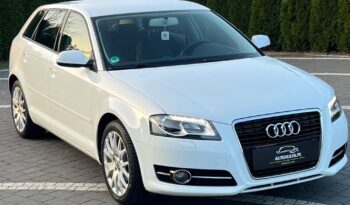 Audi   A3 Sportback    105 KM    Manualna    FWD (przód)    Biały full